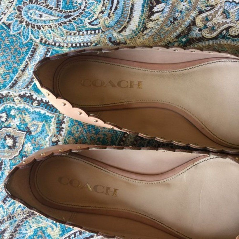 Coach Jill Leather Flats Nude Scalloped Studded Pointed Toe 6 - Picture 2 of 8